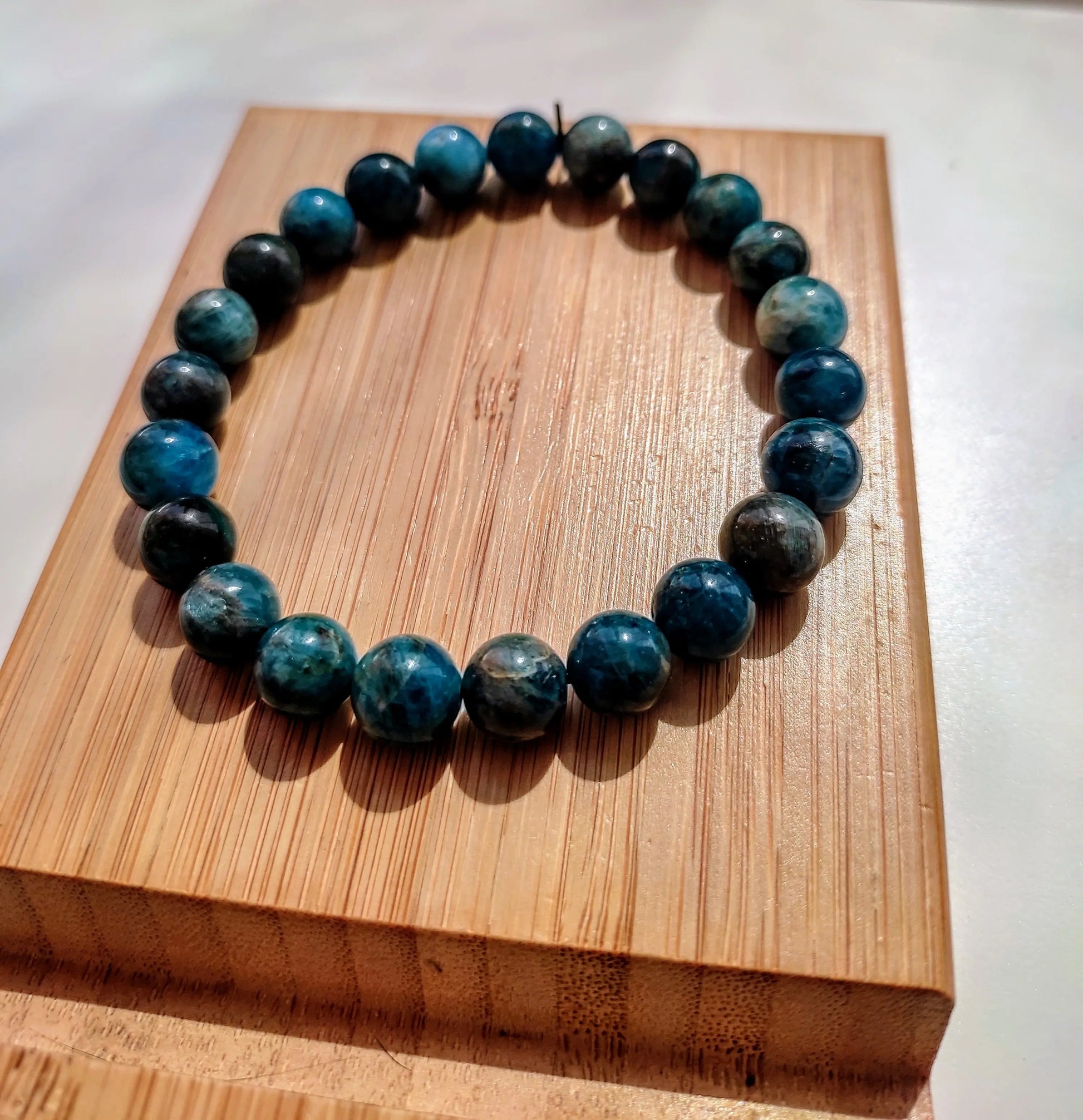 Bracelet en apatite bleue (8mm)