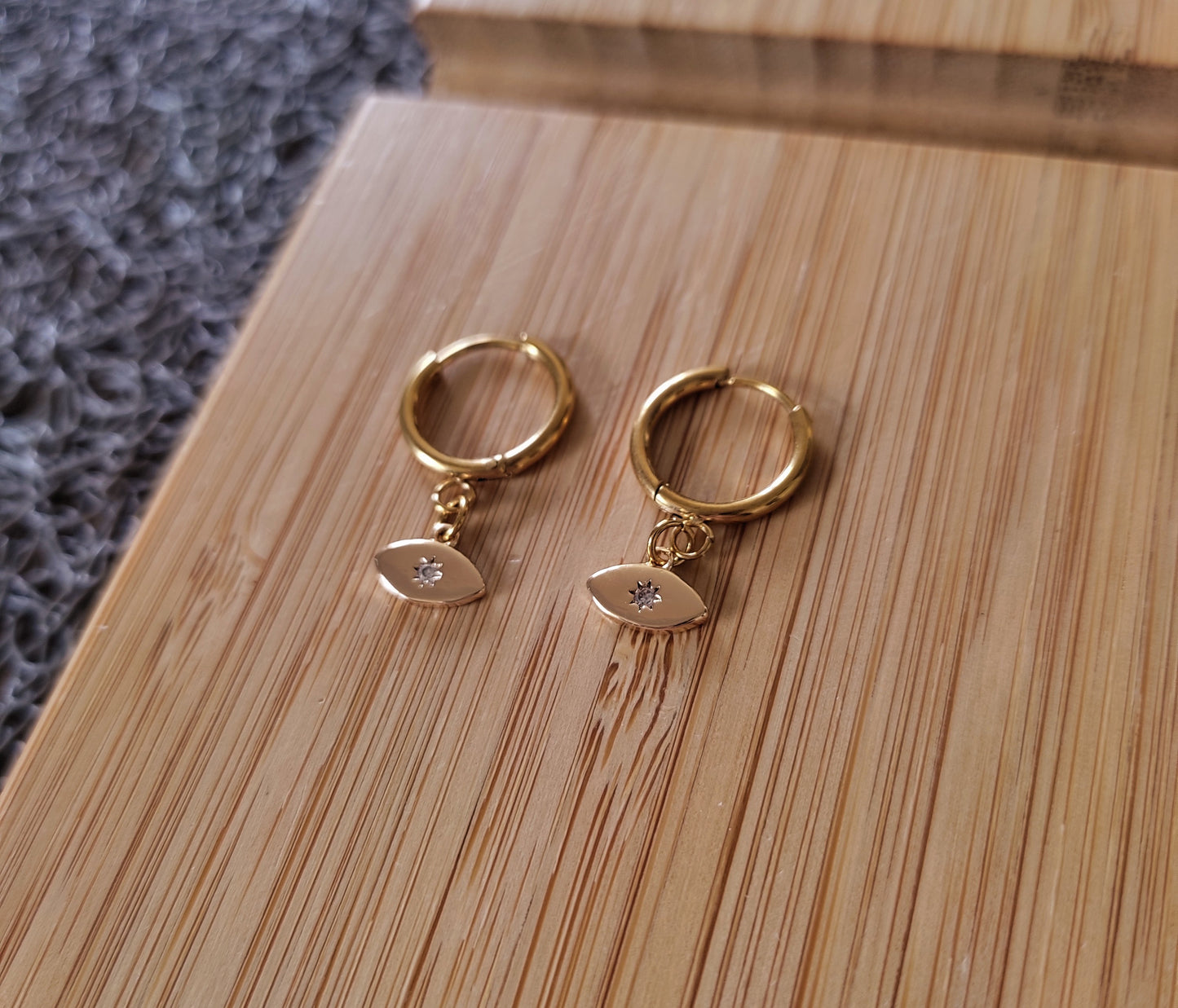 boucle d'oreilles avec oeil - 13mm