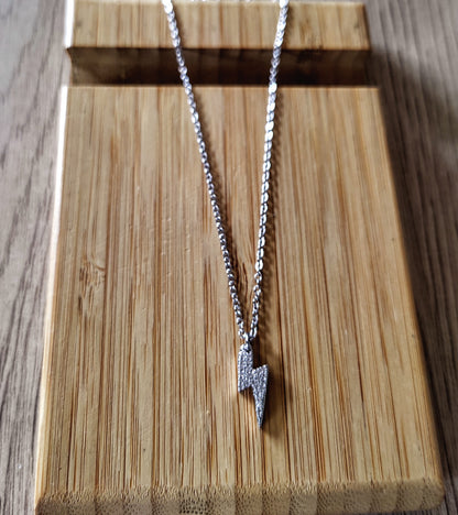 collier foudre argenté