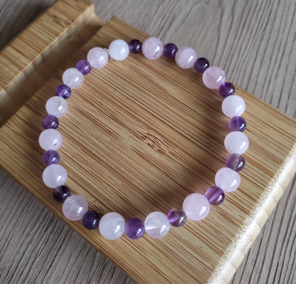 bracelet maia avec des pierres naturelles de quartz rose et d'améthyste