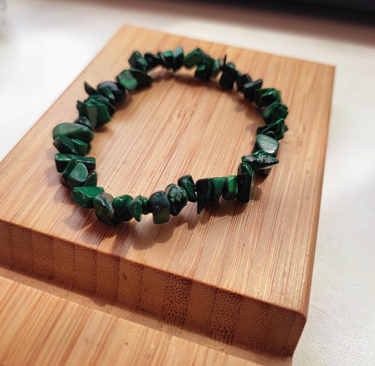 bracelet MARTA - perles chips en pierres naturelles de malachite