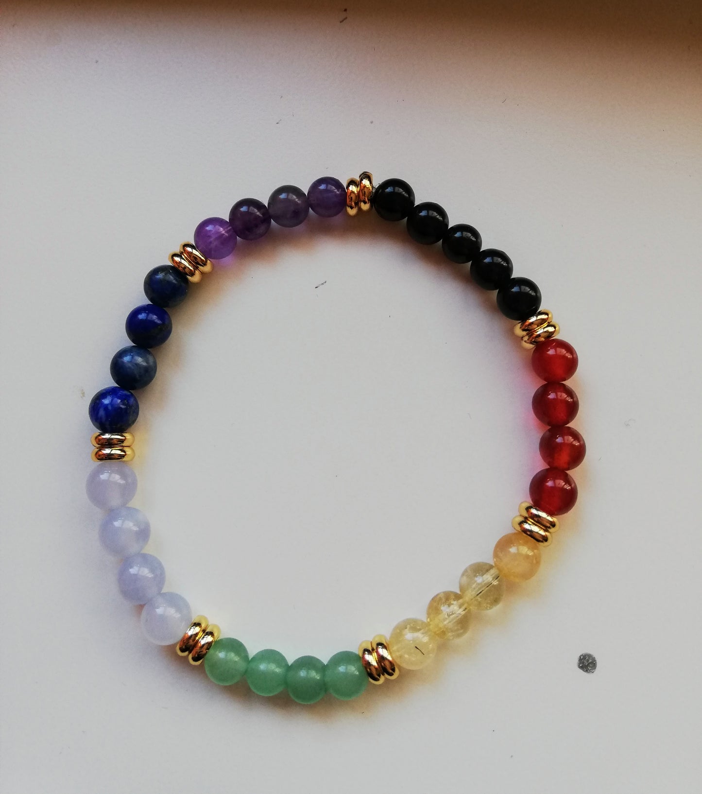 bracelet chakra - avec perles rondelles dorées